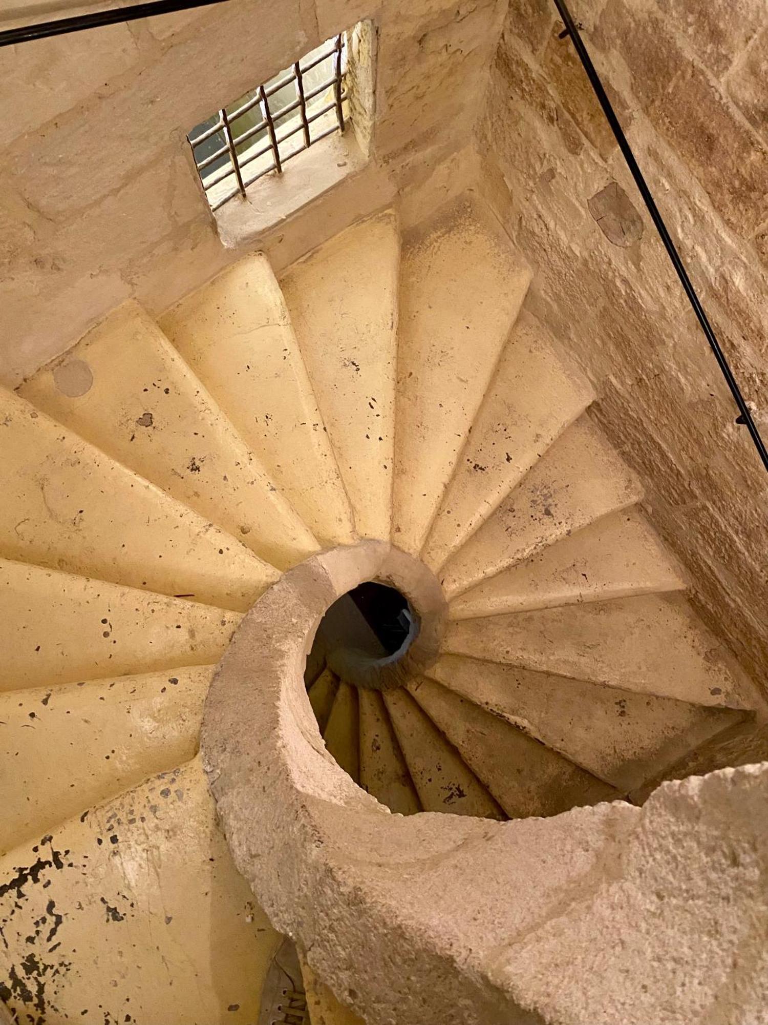 "La Suite" 3 Etoiles Uzes Luaran gambar
