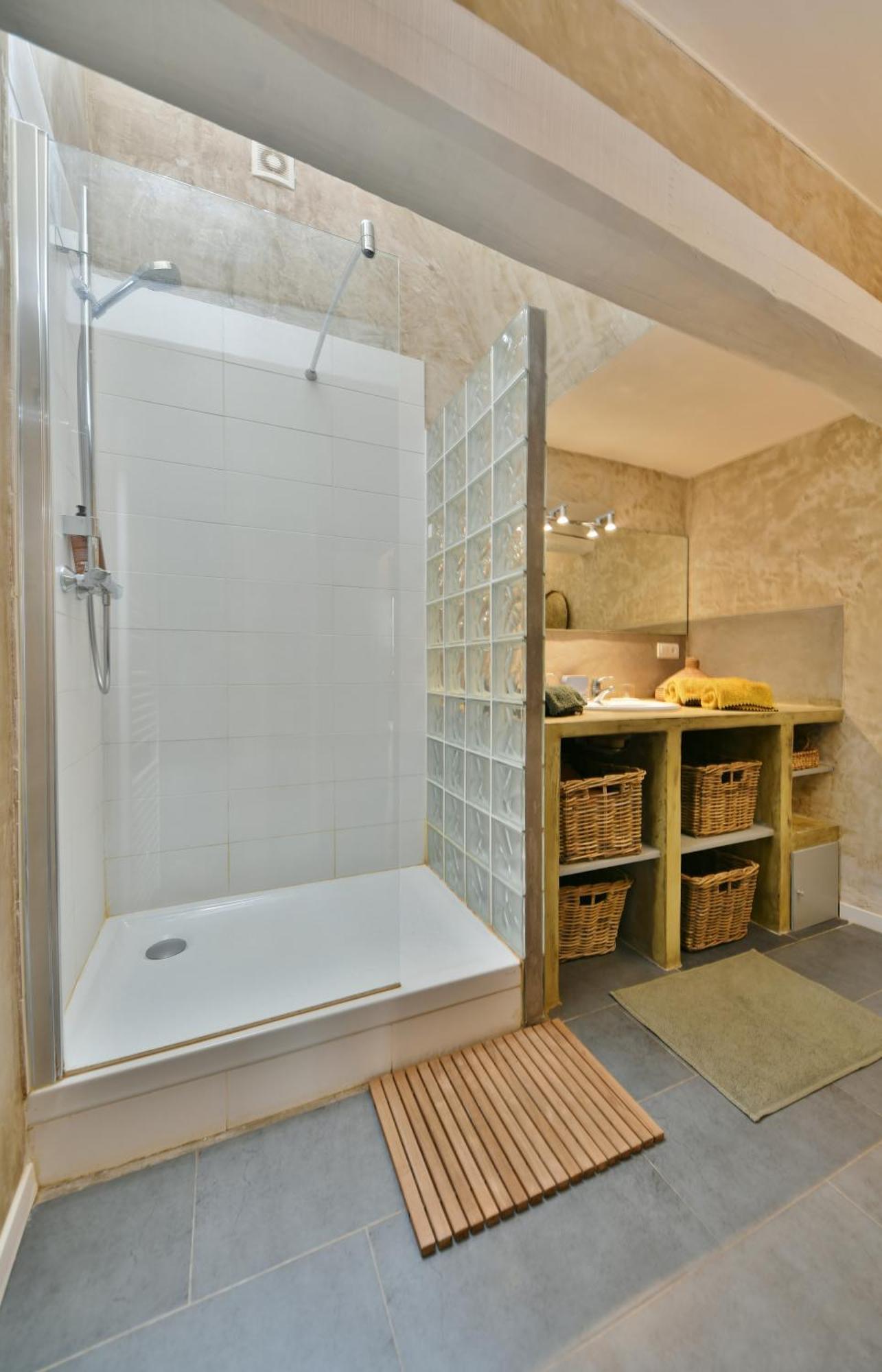 "La Suite" 3 Etoiles Uzes Luaran gambar