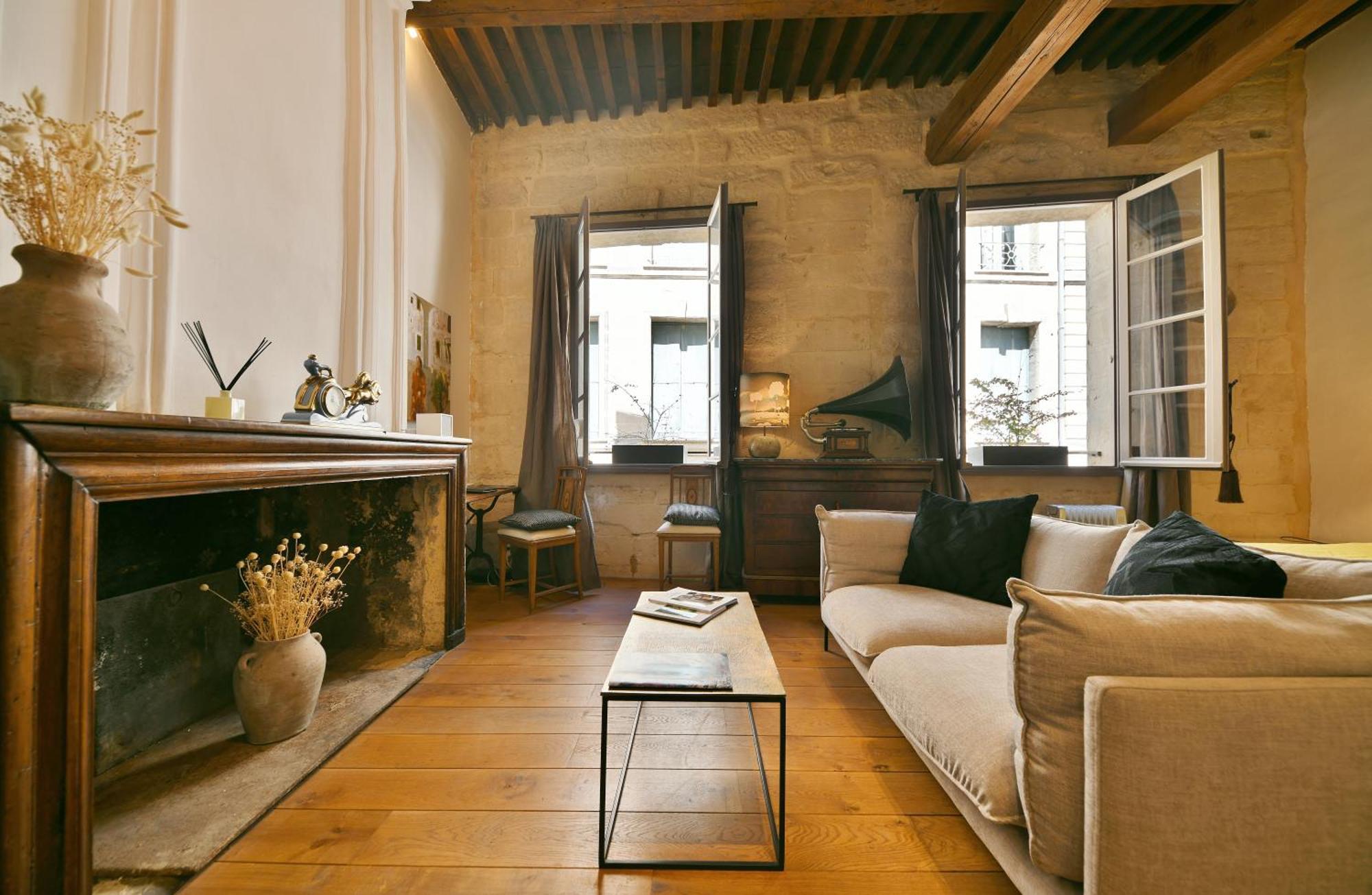 "La Suite" 3 Etoiles Uzes Luaran gambar